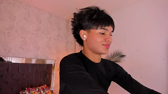 david lux online show from November 15, 2025, 1:59 pm