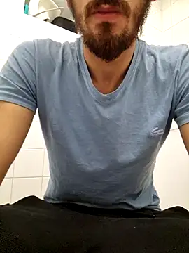 16enes16 online show from November 17, 2025, 6:45 pm