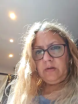 Snapshot of JennyInVegas chatting on February 20, 2026, 1:46 pm JennyInVegas online show from February 20, 2026, 1:46 pm