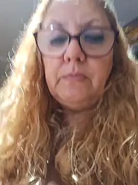 Snapshot of JennyInVegas chatting on February 4, 2026, 4:13 pm JennyInVegas online show from February 4, 2026, 4:13 pm