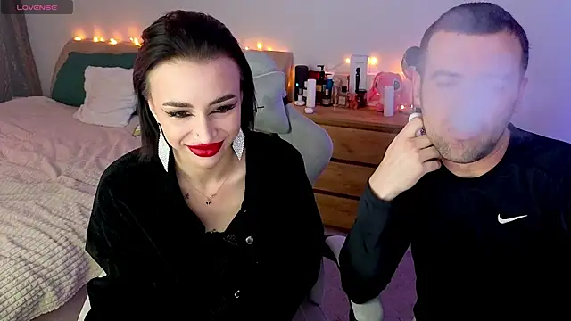 AdeleLaCr0ix online show from December 1, 2025, 1:06 am