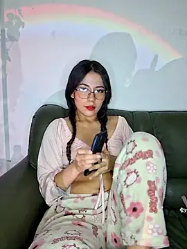 chloebrownn03 online show from December 23, 2025, 3:28 am