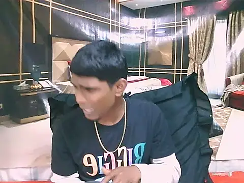 Snapshot of IndianThuggin chatting on July 2, 2026, 9:43 pm IndianThuggin online show from July 2, 2026, 9:43 pm