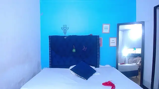 Snapshot of innocent_sexybaby chatting on October 30, 2025, 8:50 pm innocent sexybaby online show from October 30, 2025, 8:50 pm