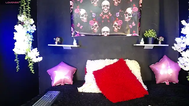 Emma sweet hot online show from October 31, 2025, 3:08 pm