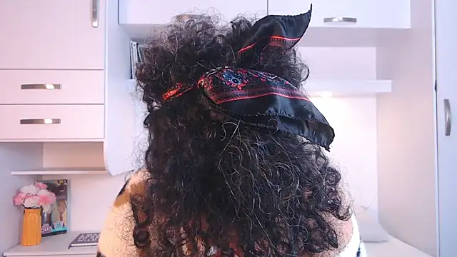 MartiRuis10 online show from October 21, 2025, 9:47 pm