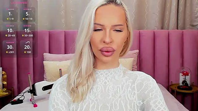 KailaCrystall online show from November 23, 2025, 1:15 am