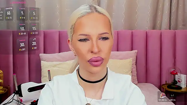 KailaCrystall online show from November 12, 2025, 1:43 am