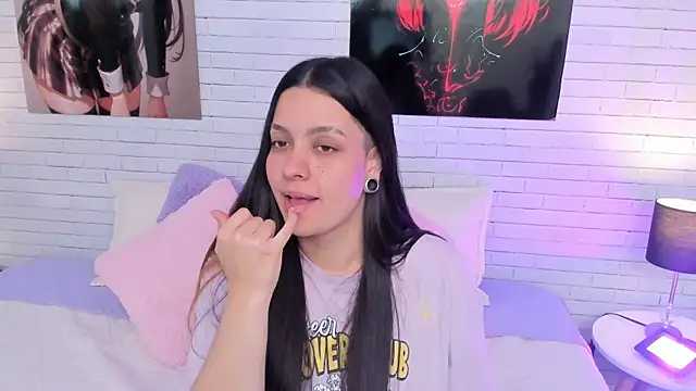 Zoe Murphy online show from November 24, 2025, 6:46 am