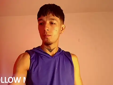 rosse  one online show from November 2, 2025, 6:02 pm