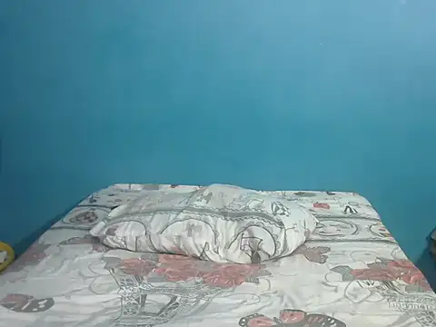 Snapshot of SexySlender_ chatting on November 8, 2025, 4:10 pm SexySlender online show from November 8, 2025, 4:10 pm