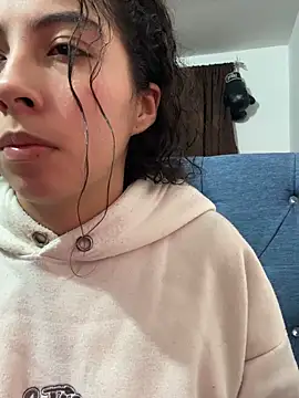 ShareeBax  online show from November 22, 2025, 4:00 am