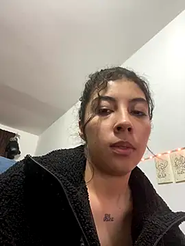 ShareeBax  online show from November 24, 2025, 12:43 am