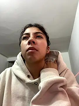 ShareeBax  online show from November 23, 2025, 2:43 am