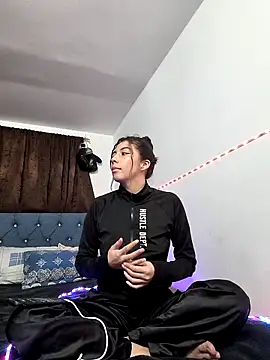 ShareeBax  online show from October 25, 2025, 1:27 am