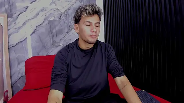 Alan-Smith1 online show from November 20, 2025, 7:36 pm