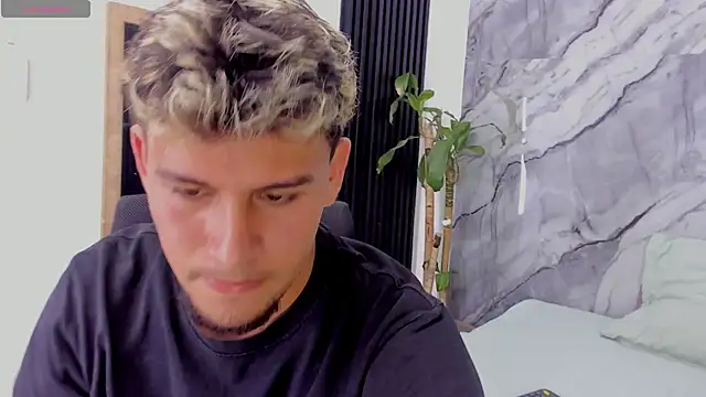 Alan-Smith1 online show from November 7, 2025, 7:40 pm