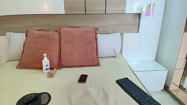 Snapshot of Kaoriabyss_ chatting on March 2, 2026, 8:38 pm Kaoriabyss online show from March 2, 2026, 8:38 pm