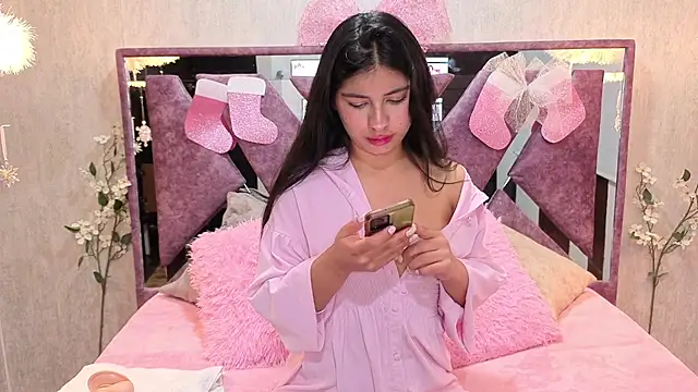 ChrisLuxury online show from December 4, 2025, 12:15 pm