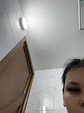 Jan Betta online show from November 15, 2025, 10:47 pm