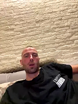 Rotteei1 online show from October 27, 2025, 6:53 pm