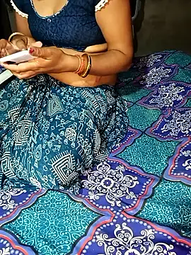 Snapshot of Hot_cauple_indian chatting on June 15, 2026, 8:14 am Hot cauple indian online show from June 15, 2026, 8:14 am
