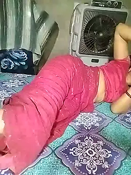 Snapshot of Hot_cauple_indian chatting on June 5, 2026, 7:47 am Hot cauple indian online show from June 5, 2026, 7:47 am
