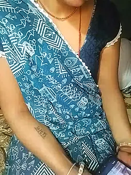 Snapshot of Hot_cauple_indian chatting on July 13, 2026, 2:00 am Hot cauple indian online show from July 13, 2026, 2:00 am