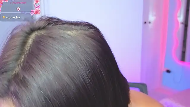 Aria Russo online show from March 12, 2026, 12:09 pm