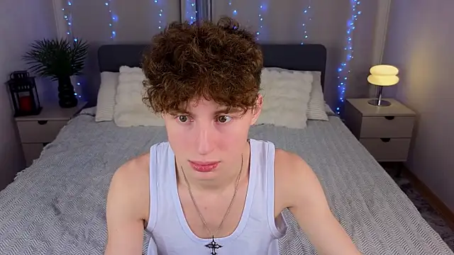 crisp1n online show from November 15, 2025, 9:30 pm