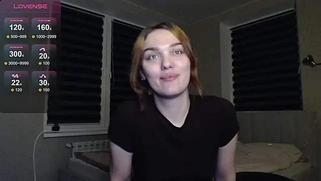 EmiliaRhodes online show from October 20, 2025, 9:26 pm