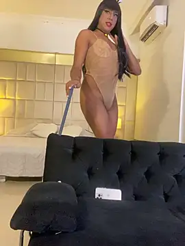 IsabellaDarrell ts online show from December 17, 2025, 3:06 pm