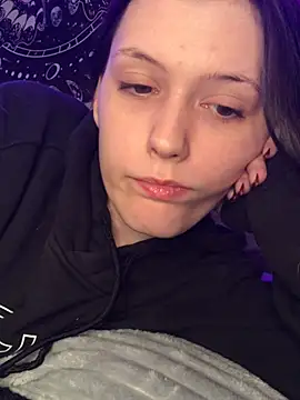 Thedeepwebcutie online show from July 25, 2026, 4:42 am