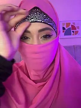 Snapshot of fatiima_ chatting on April 25, 2026, 7:11 pm fatiima online show from April 25, 2026, 7:11 pm