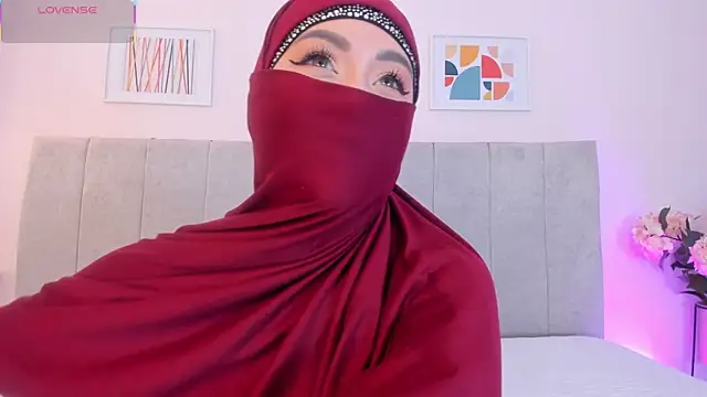 fatiima  online show from April 10, 2026, 7:10 pm