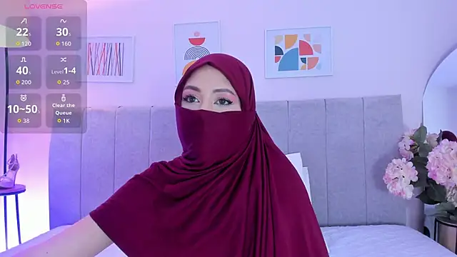 fatiima  online show from November 3, 2025, 7:06 pm