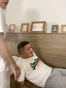 Demon foxes online show from November 27, 2025, 7:58 pm