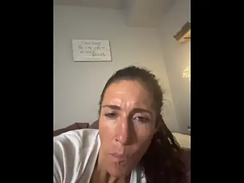 Snapshot of PetitemarieeThaReal chatting on November 29, 2025, 12:49 pm PetitemarieeThaReal online show from November 29, 2025, 12:49 pm