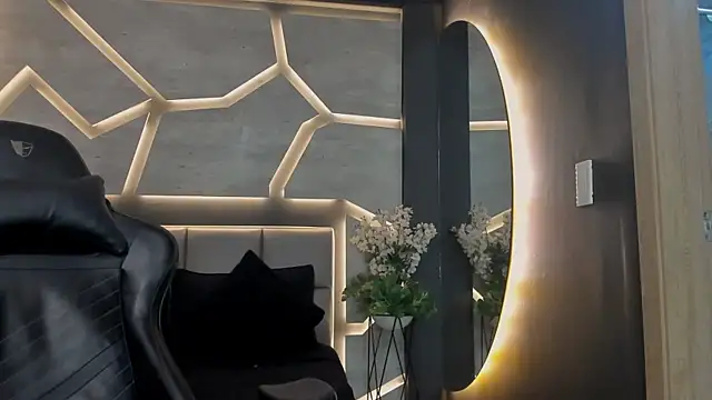 ArohomLester online show from November 13, 2025, 11:03 am