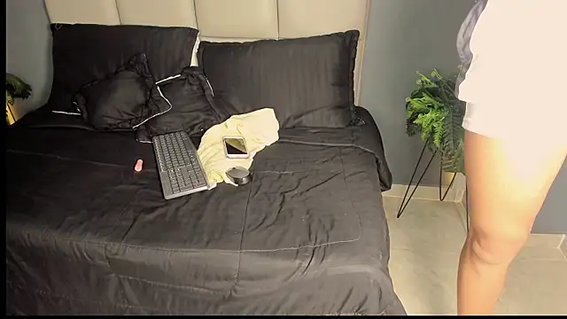 ArohomLester online show from January 14, 2026, 11:36 am