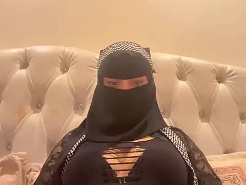 manesa1 online show from November 13, 2025, 3:54 am