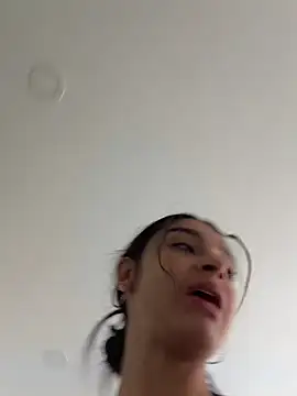 violeta365 online show from April 14, 2026, 2:55 pm