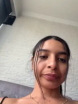 Snapshot of violeta365 chatting on April 19, 2026, 6:10 pm violeta365 online show from April 19, 2026, 6:10 pm