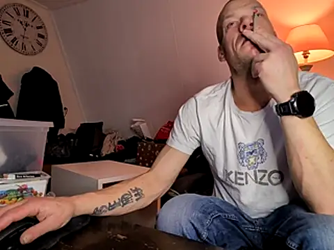 Snapshot of Kinky_Play1 chatting on January 17, 2026, 9:29 pm Kinky Play1 online show from January 17, 2026, 9:29 pm