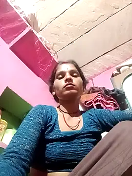 Snapshot of queen_sonam chatting on October 20, 2025, 11:27 pm queen sonam online show from October 20, 2025, 11:27 pm