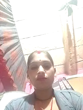 Snapshot of queen_sonam chatting on October 29, 2025, 4:17 pm queen sonam online show from October 29, 2025, 4:17 pm