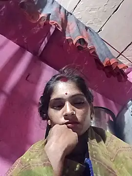 Snapshot of queen_sonam chatting on November 15, 2025, 10:25 pm queen sonam online show from November 15, 2025, 10:25 pm