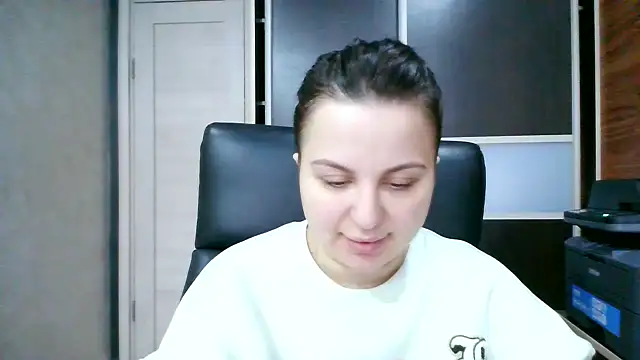 Snapshot of Denalynn chatting on February 24, 2026, 1:50 am Denalynn online show from February 24, 2026, 1:50 am