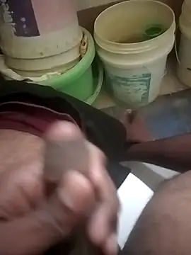 Snapshot of HeatableRevan chatting on March 2, 2026, 6:15 pm HeatableRevan online show from March 2, 2026, 6:15 pm