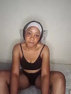 sexy-portable online show from November 9, 2025, 9:19 pm